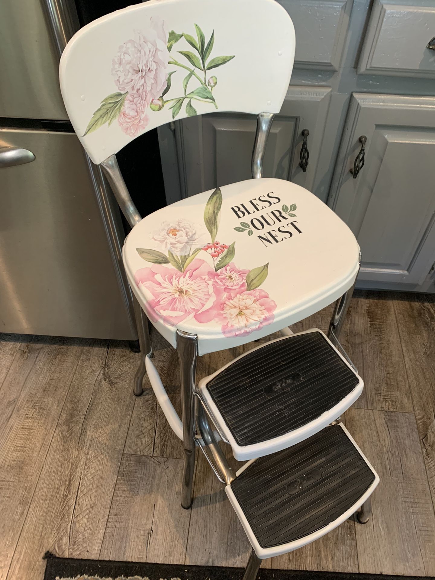 Vintage Antique Steep Stool Seat