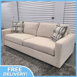 Modern Couch Sofa / 3-Seater 💥 Free Delivery 💥