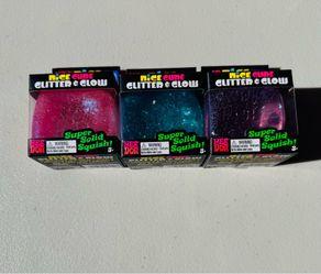 NeeDoh Nice Cube glitter & glow