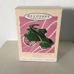 HALLMARK Ornament