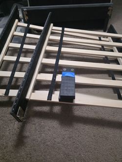Free/Recyclable Twin Bed Frame