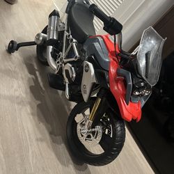  BMW  Power wheel  “role Play “