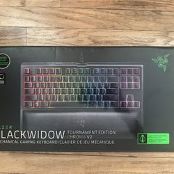 Razer Blackwidow TE Chroma V2 Mechanical Keyboard - Green switches