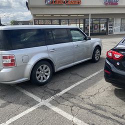 2010 Ford Flex With 20400Miles 