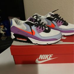 Air Max 90 Size 71/2 Women 6 Boys