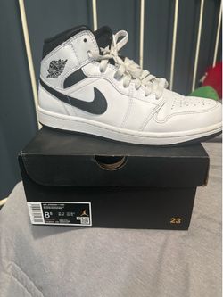AIR JORDAN 1 MID