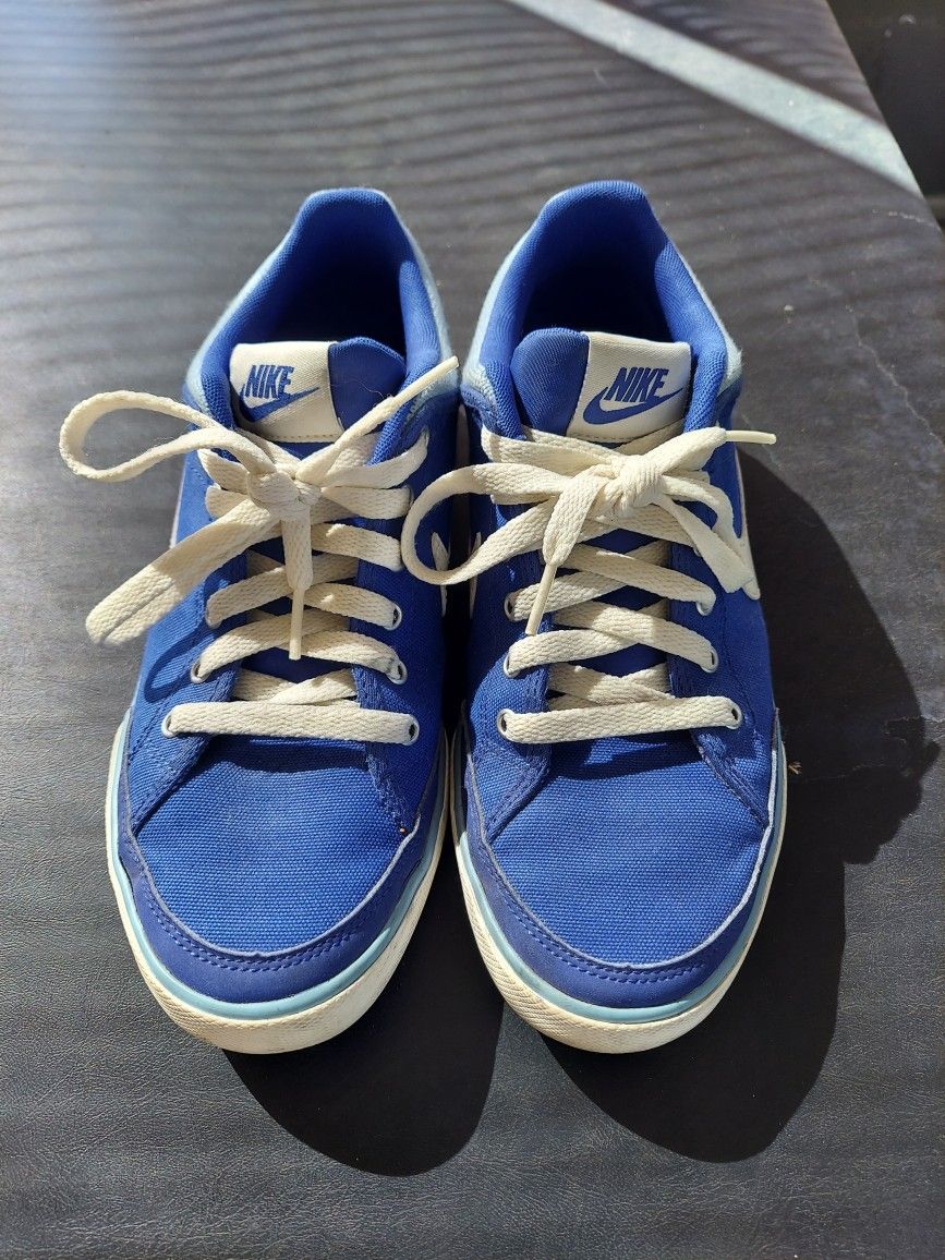 Nike women's shoes