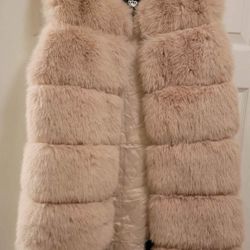 Faux Fur Vest (Tan in Color) 