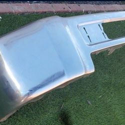 2015 - 2019 CHEVROLET SILVERADO
SILVERADO2500 SILVERADO3500 FRONT
BUMPER CHROME USED OEM. NCF