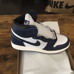 New Men’s Air Jordan 1 Retro High OG size 6Y/7.5W