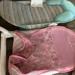 Boy And Girl Shower Seat 