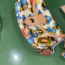 Dooney And Bourke Wristlet 