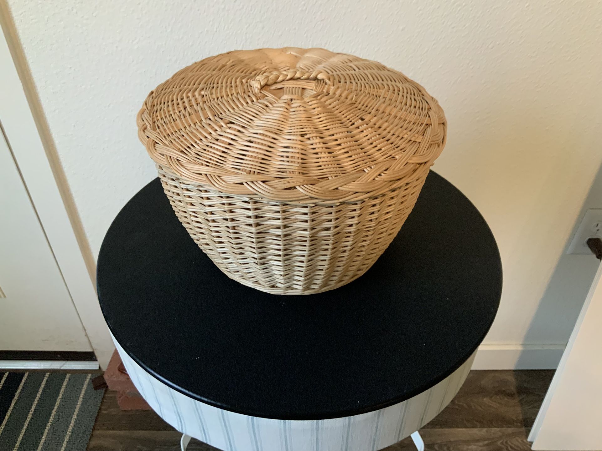Mid Century Sewing Basket W Lid. $30