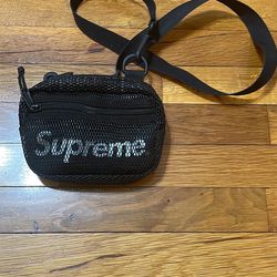 Supreme Shoulder Bag 