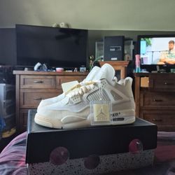Off White Air Jordan 4 Size 12w (10.5m)