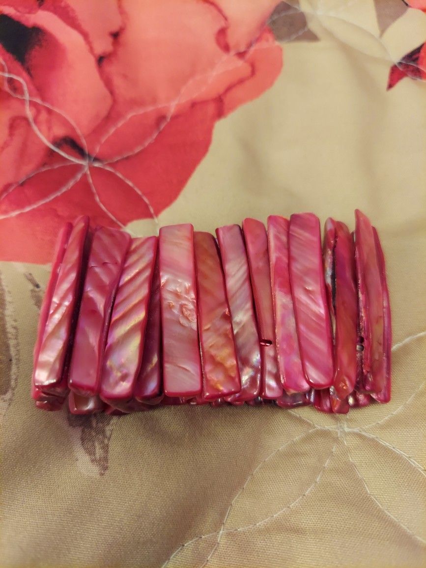 Pink Shell Bracelet $5