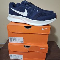Nike Run Swift 3 Mens Size 10.5, 12