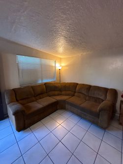 Confortable  Used   Sofa  sectional   3pc