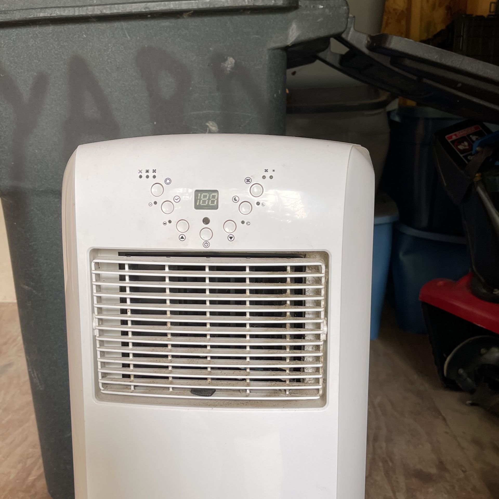 Used Air Ac Unit 2 Years Old Works As It Should 