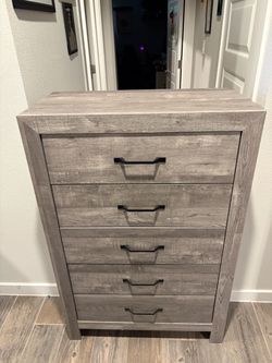 Five Drawer Dresser