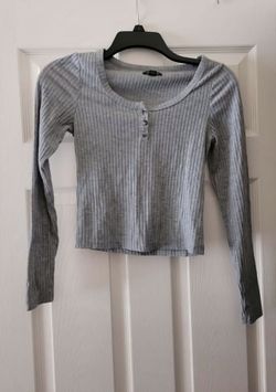 Grey Ribbed Henley! Size XS