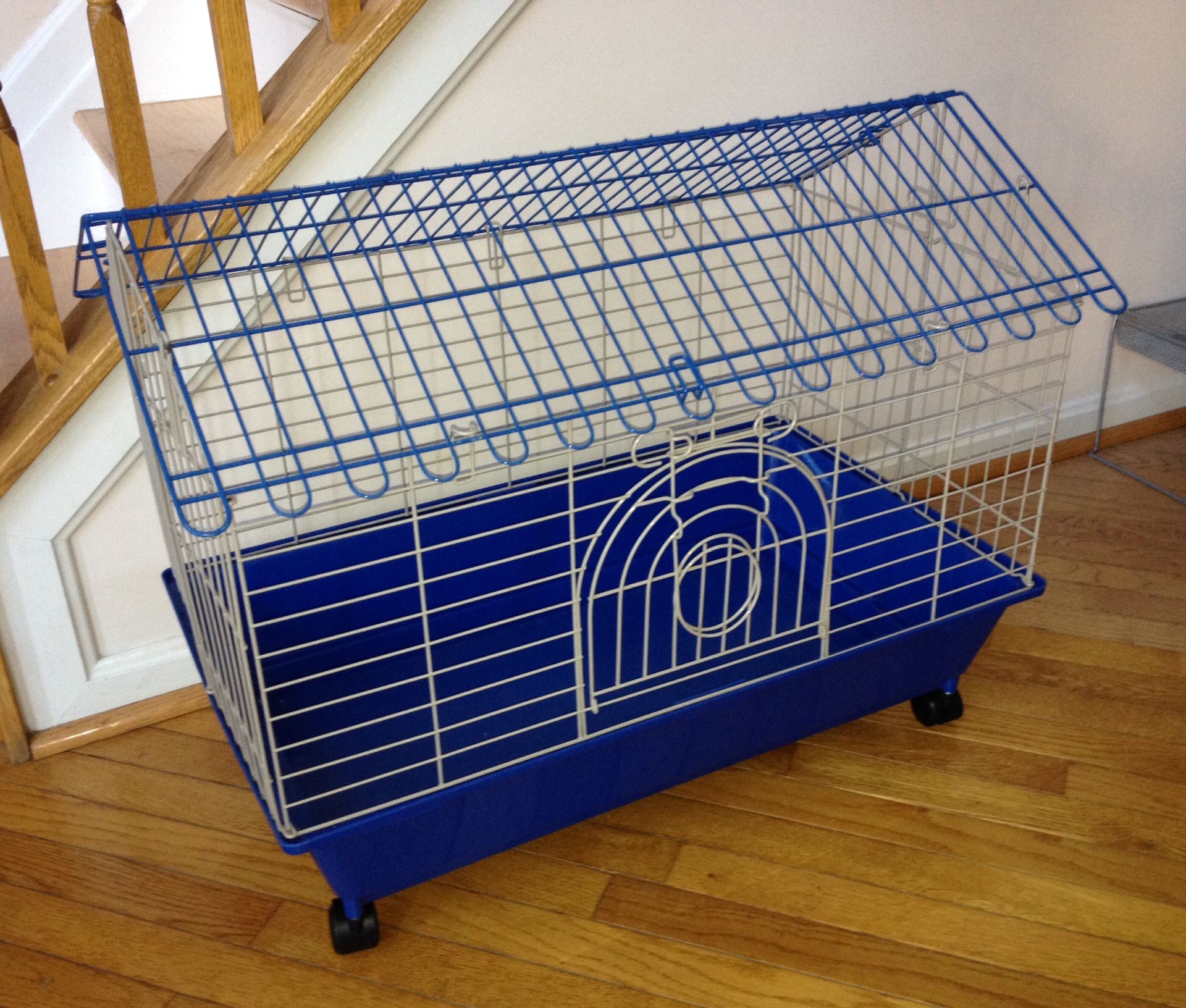 SMALL ANIMAL CAGE / BIRD CAGE