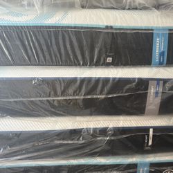 King Queen Size Tempurpedic ProAdapt,  ProBreeze,  LuxeBreeze Mattress  Pro Breeze /Luxe Adapt /Pro Adapt /Adapt /cloud /Tempur pedic contour Supreme 