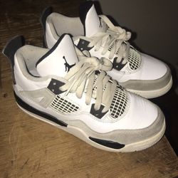 Kids Jordan 4 Retro  ‘Military Black' Shoes, Size 1Y