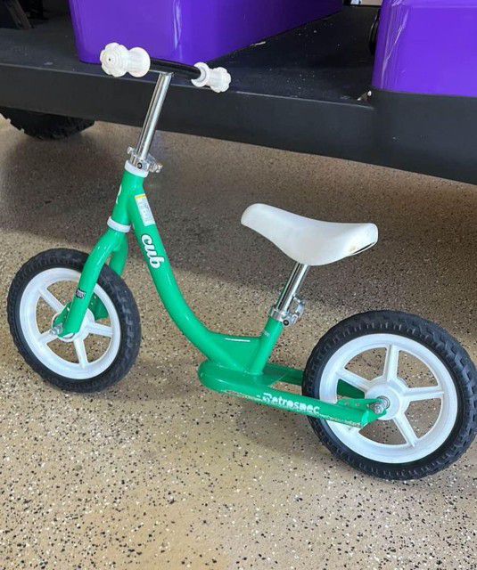 Kids-balance-bike-retrospec-cub-adjustable