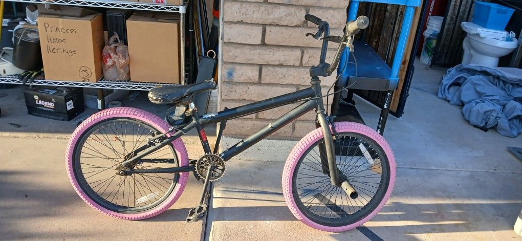 BMX Bike ( NO CHAIN)