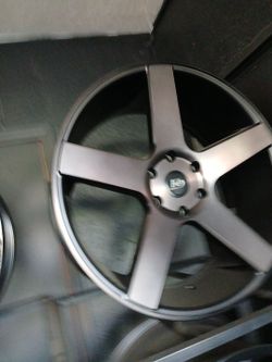 22x9 k9 rims 6 lug 6x139 6x5.5 On new tires 305 40 22