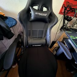 GAMING CHAIR