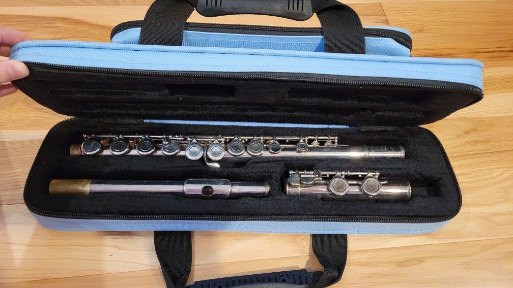 Armstrong Model 104 Student Flute
