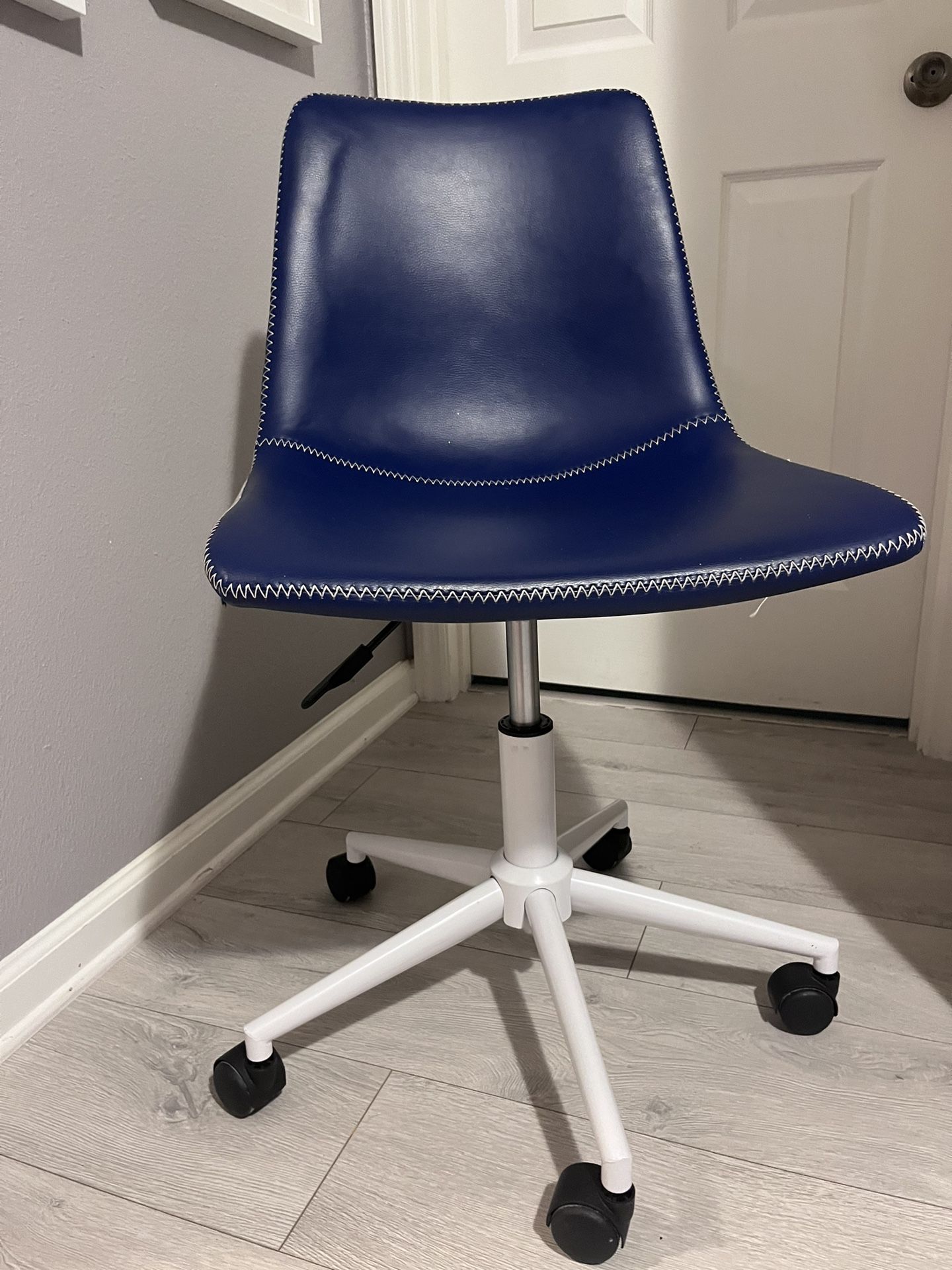 Blue Desk Chair 