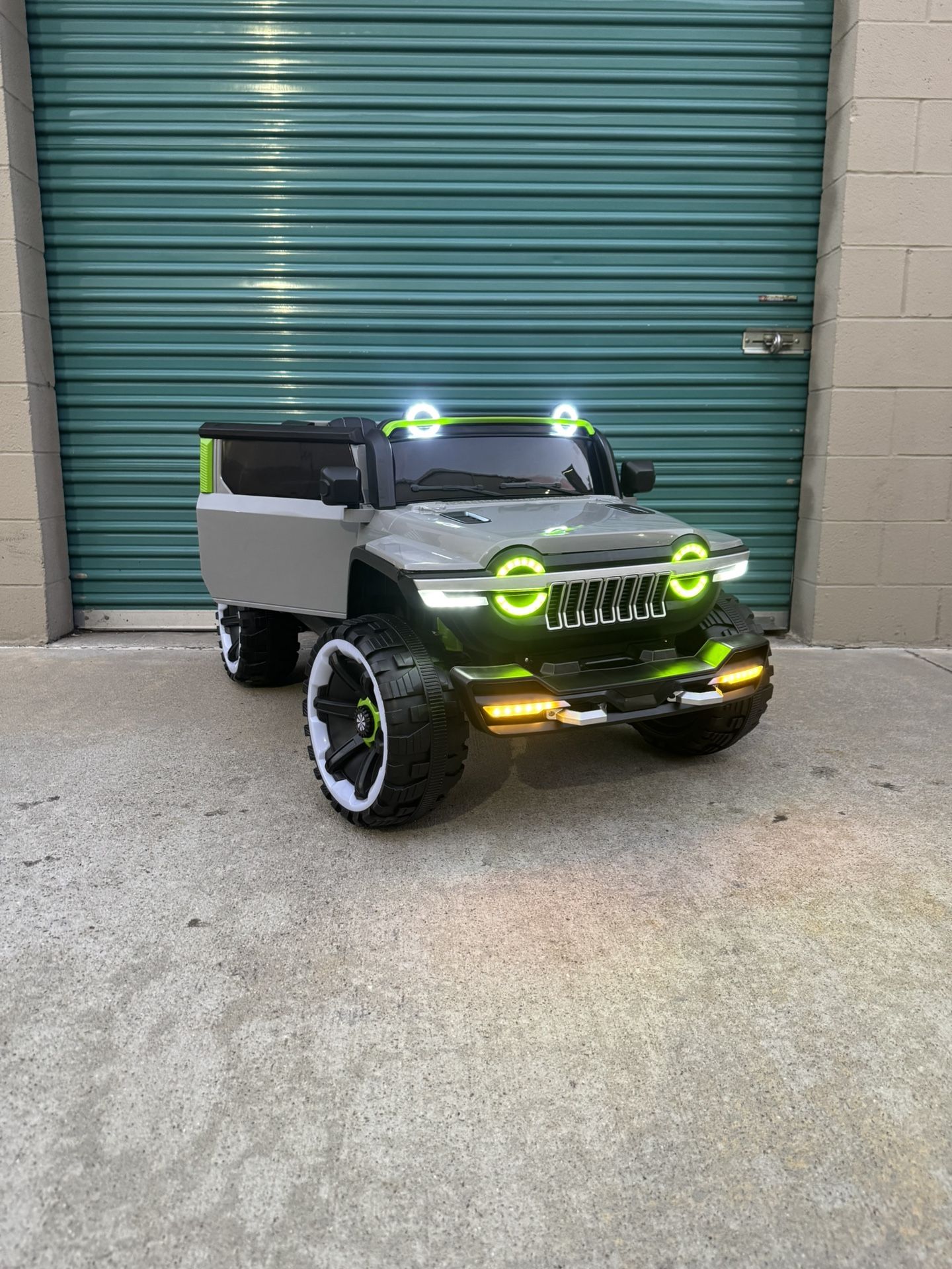 Brand New Ford Broncos Power Wheel Toy Car For Kids