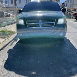 2010 Dodge Grand Caravan SXT 