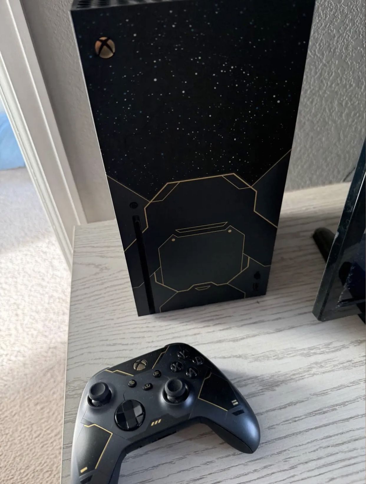 Xbox Series X Halo Infinite Edition