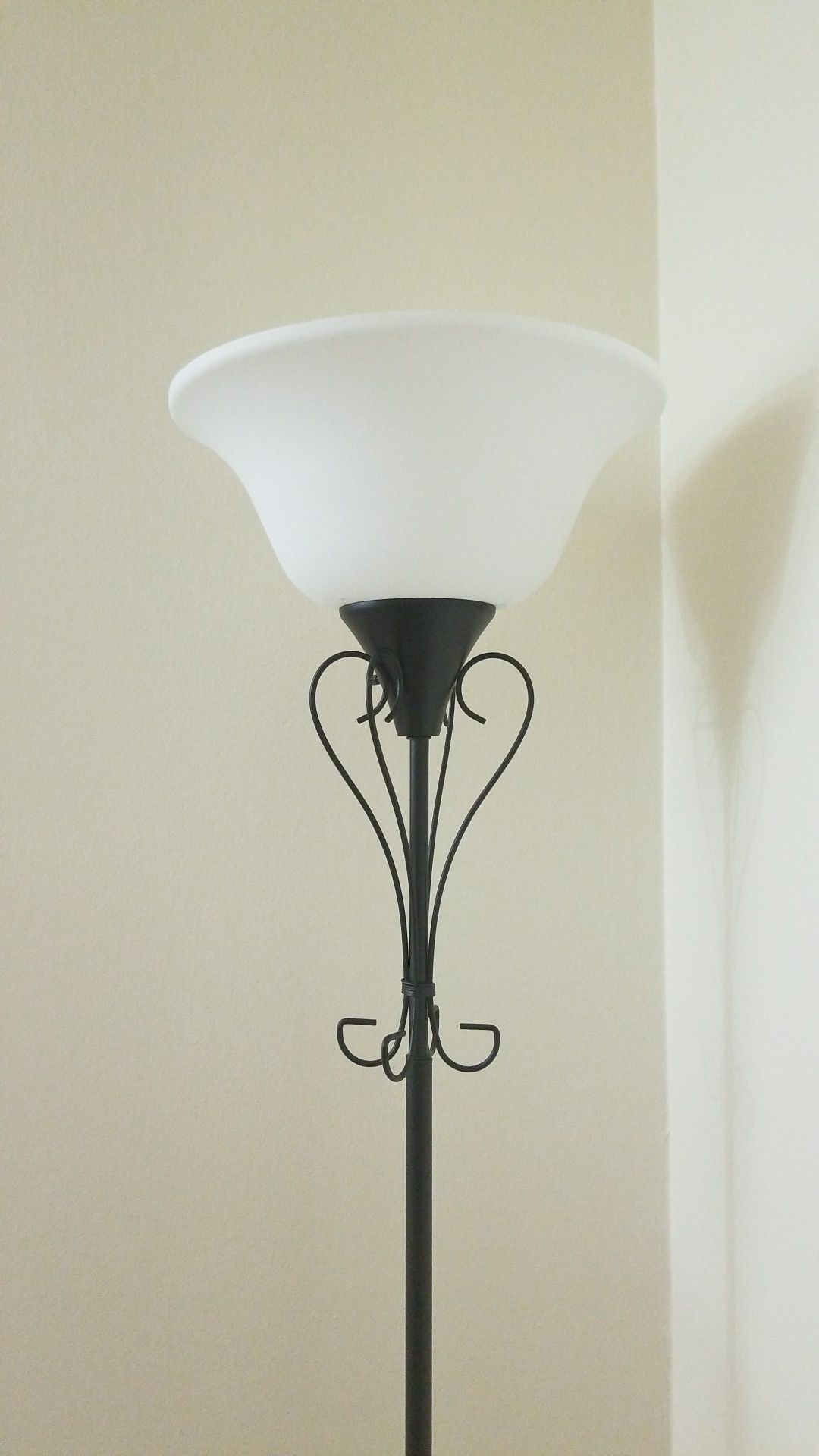 Mainstream Floor Lamp