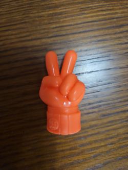 Nedoh peace finger