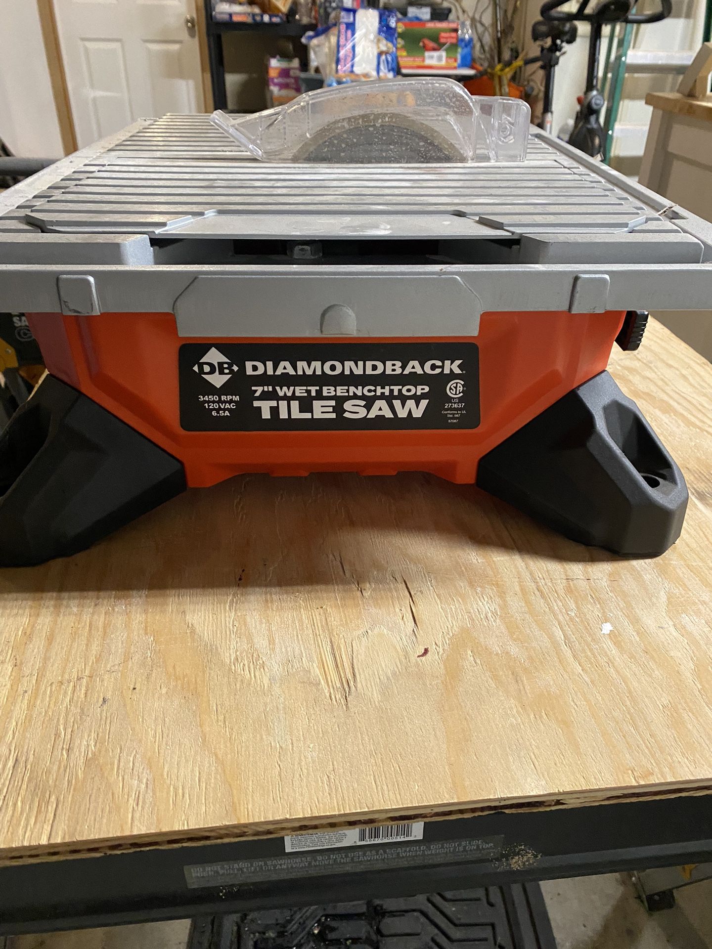 Diamondback 7” 6.5 Amp Tile Saw