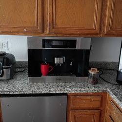 Miele 21.44" Built In Coffee Machine-Brilliant CVA6401BW