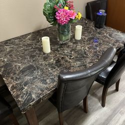 Table (kitchen)