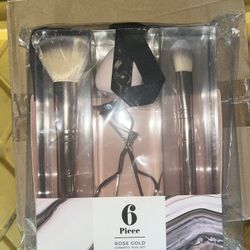 Cosmetic Tool Set