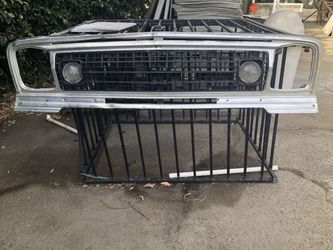 Front grill for Jeep Wagoneer