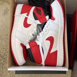 Air Jordan 1 Retro High OG - Size 9