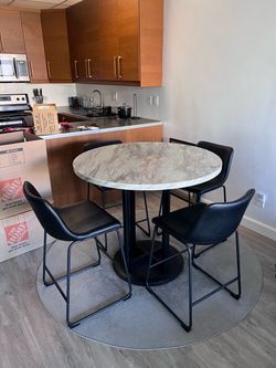 Dining room set