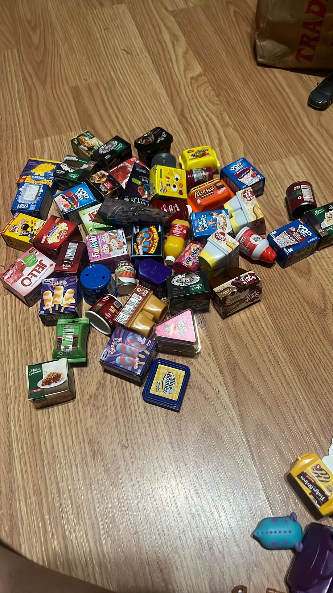 Food Mini Brands