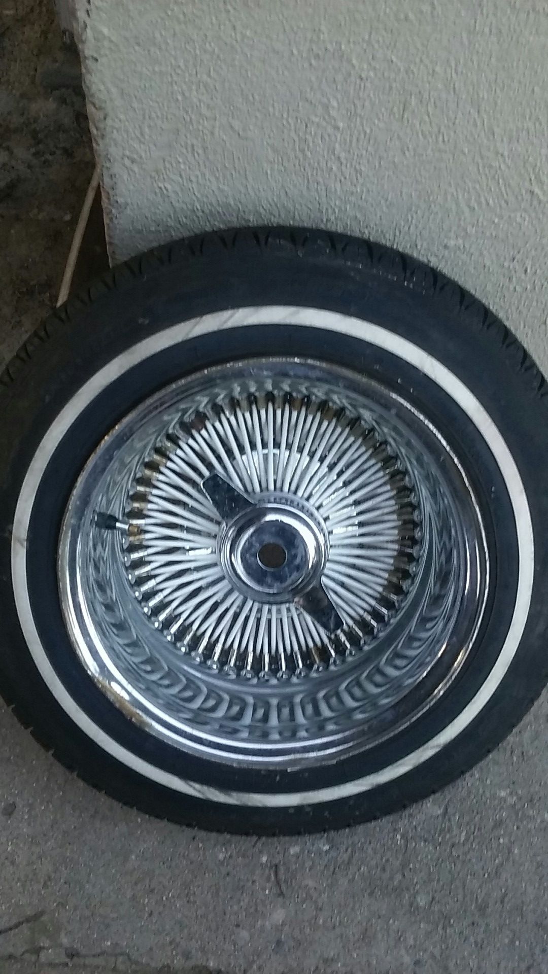 13 inch 100 spoke Dayton Style Chrome Rims with 2 Bar Knock offs and Powder Coat White Spokes