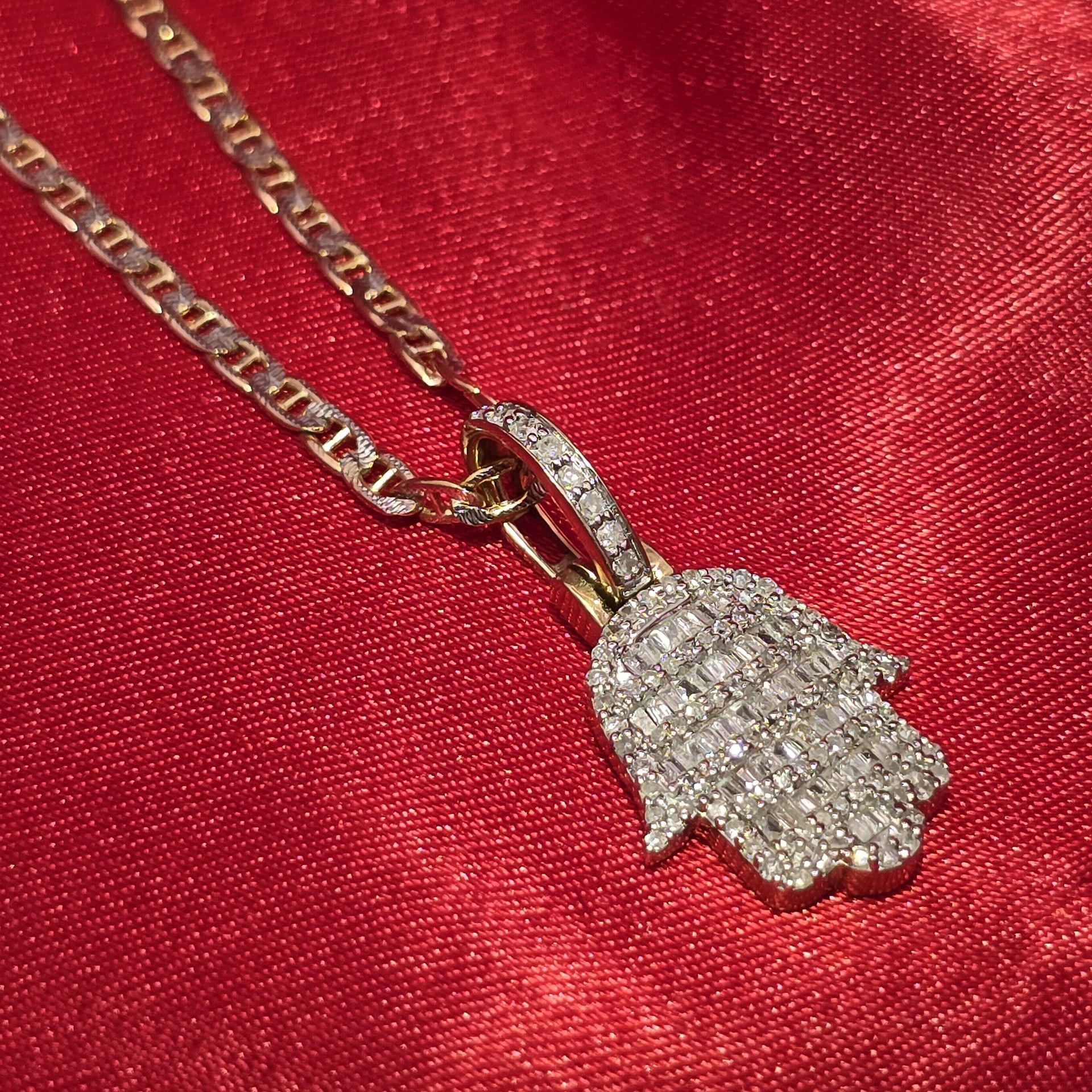 10k Yellow Gold Diamond Hamsa Necklace Set 1/2 ctw