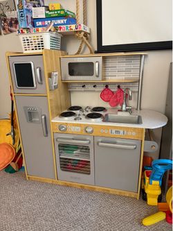 toy kitchen